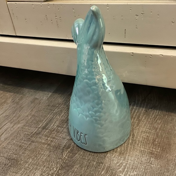 Rae Dunn BEACH VIBES mermaid tail. - Picture 4 of 4